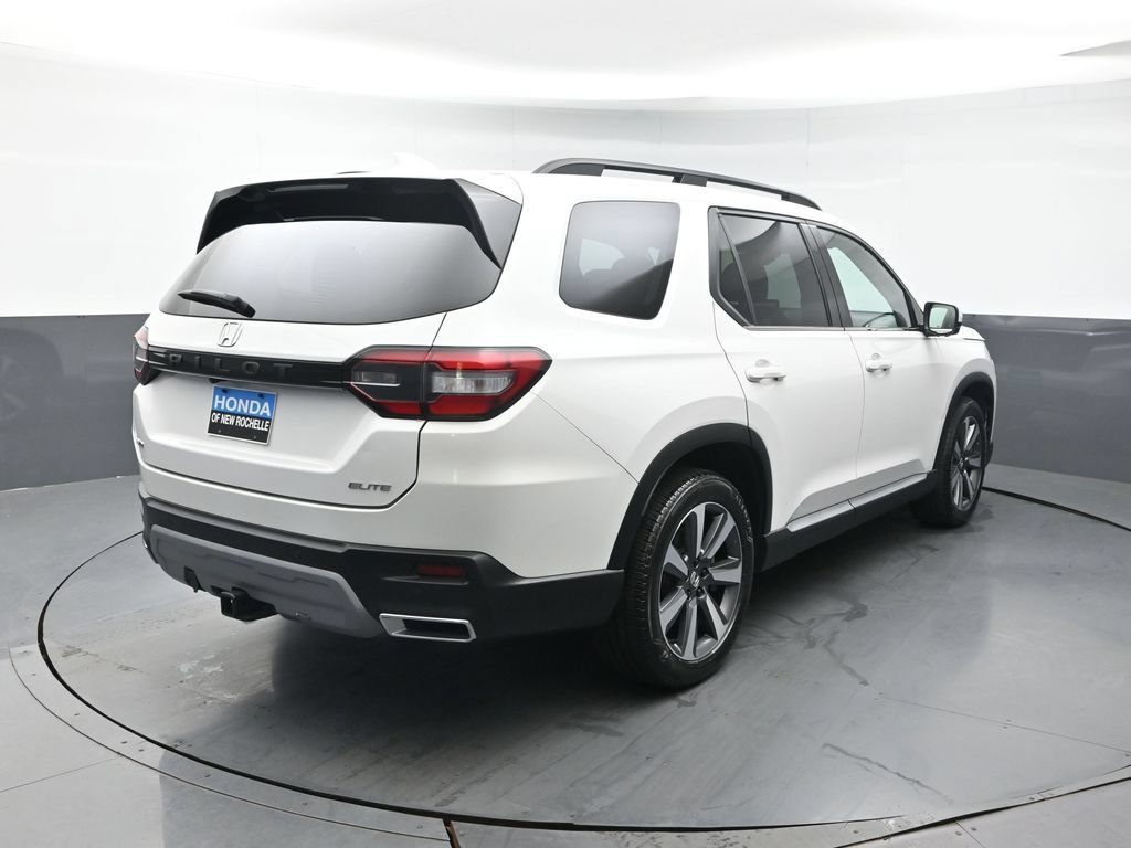 Certified 2023 Honda Pilot Elite image 6