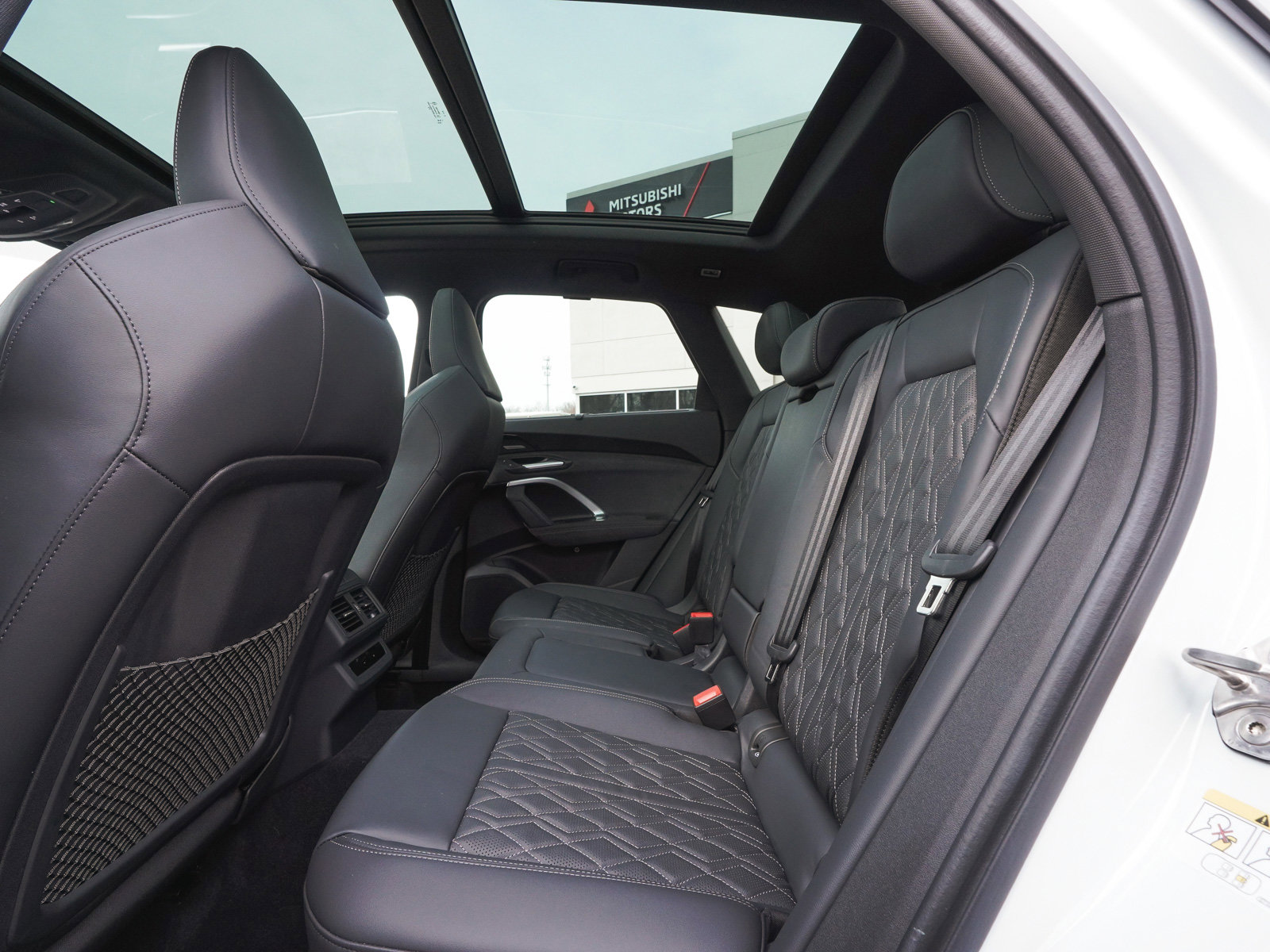 Used 2025 Audi SQ5 Premium Plus w/ Premium Plus Package image 32