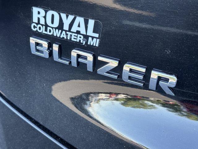 Used 2024 Chevrolet Blazer LT w/ Convenience Package FWD image 35
