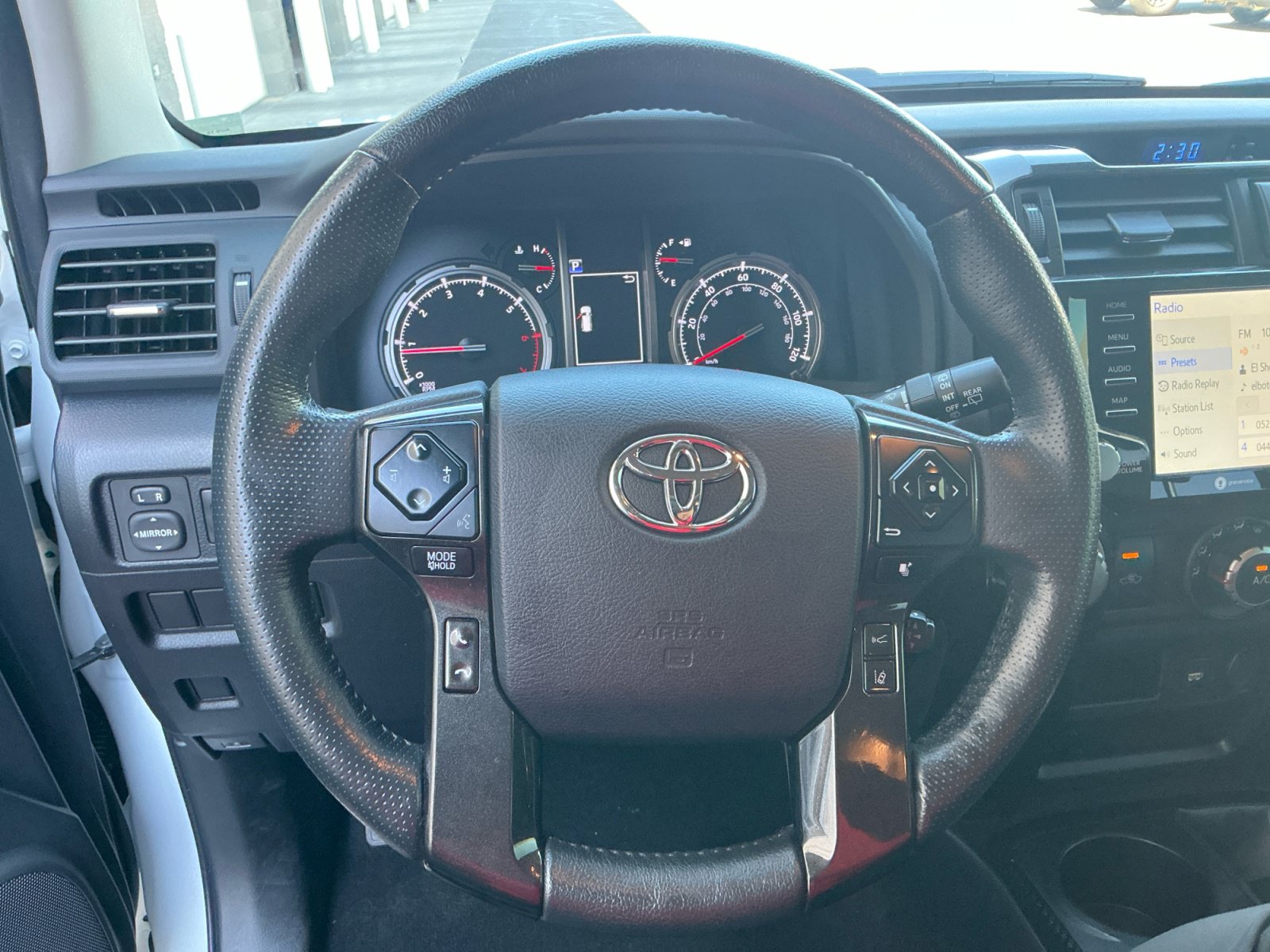 Certified 2024 Toyota 4Runner TRD Off-Road Premium w/ Moonroof Package AWD/4WD image 9