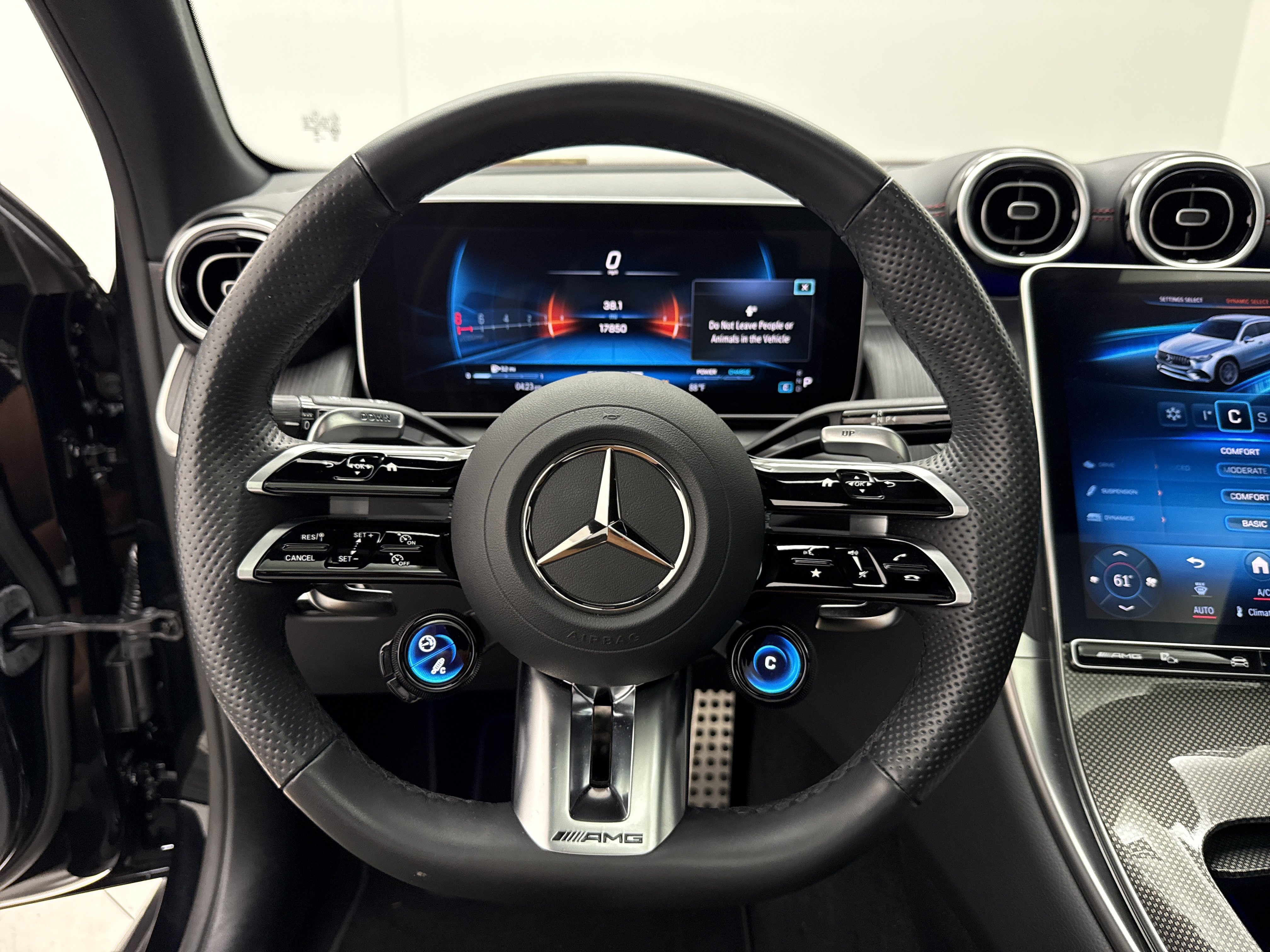 Used 2024 Mercedes-Benz GLC 43 AMG 4MATIC image 18