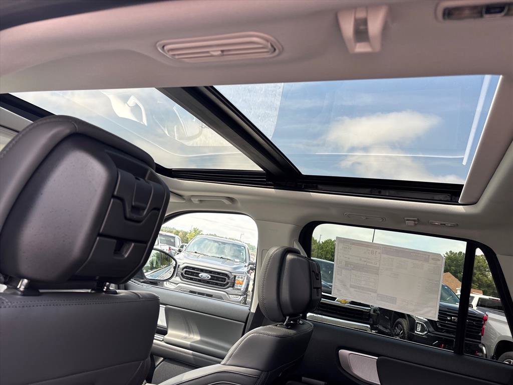 New 2027 Ford Expedition Active AWD/4WD image 19