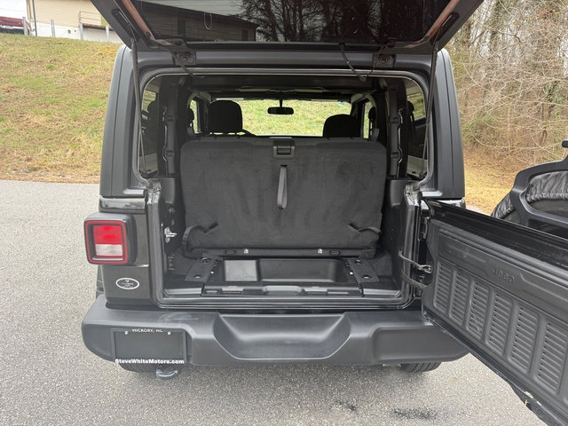 Used 2023 Jeep Wrangler Sport image 15