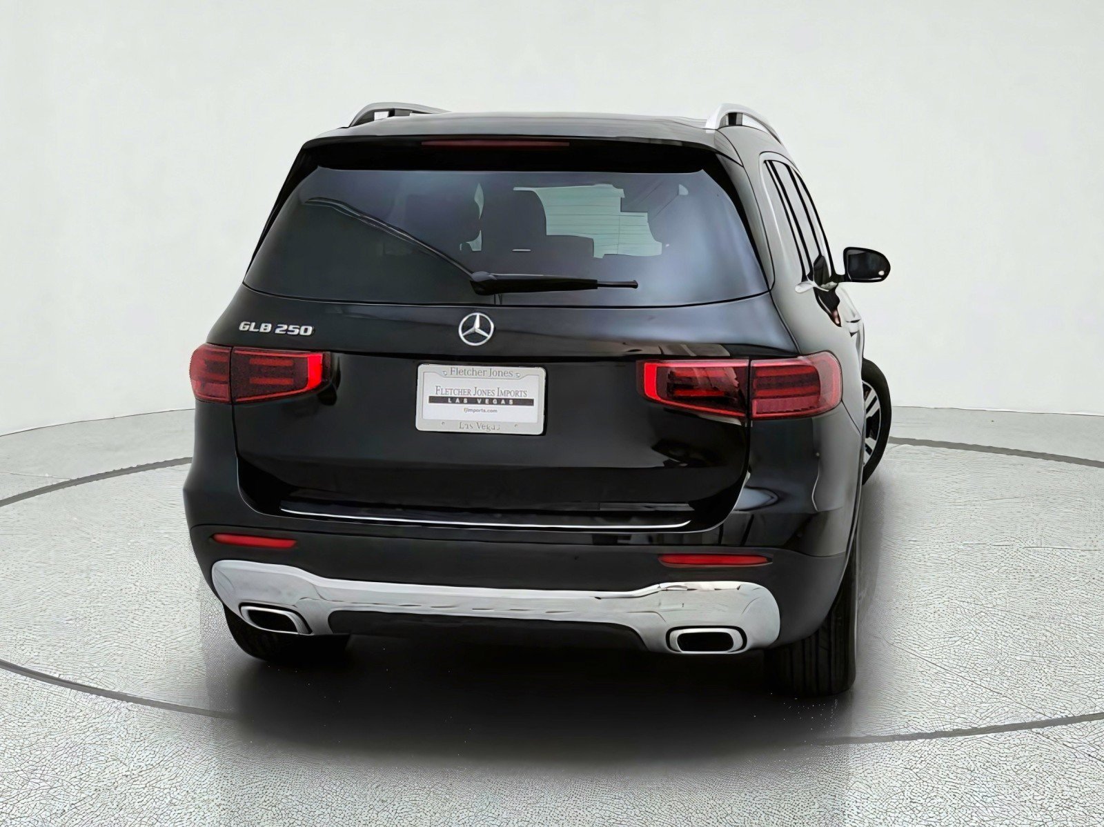 Used 2026 Mercedes-Benz GLB 250 image 10
