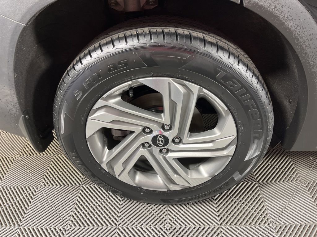 Used 2022 Hyundai Santa Fe SEL w/ Cargo Package image 11