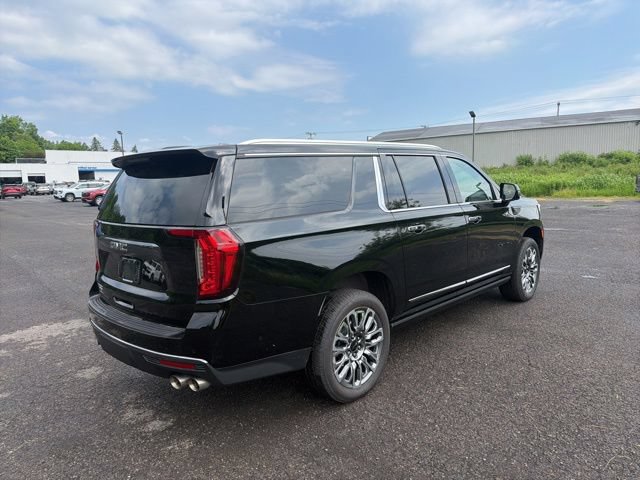 Certified 2024 GMC Yukon XL Denali Ultimate AWD/4WD image 5