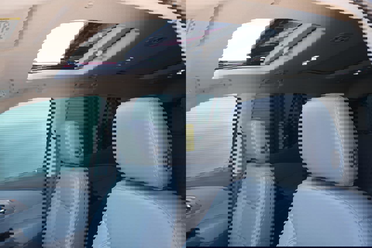 Used 2019 Chevrolet Traverse LT w/ LT Premium Package image 42