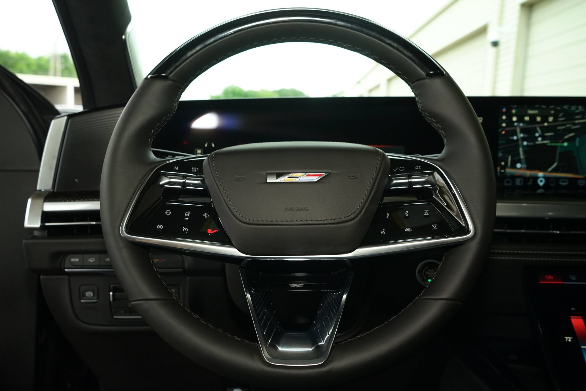 Used 2025 Cadillac Escalade V AWD/4WD image 13
