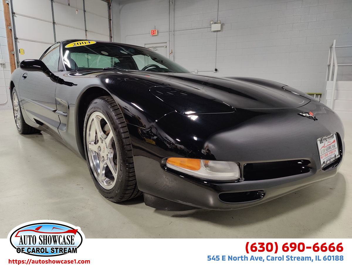 Used 2004 Chevrolet Corvette Coupe w/ Preferred Equipment Group image 1
