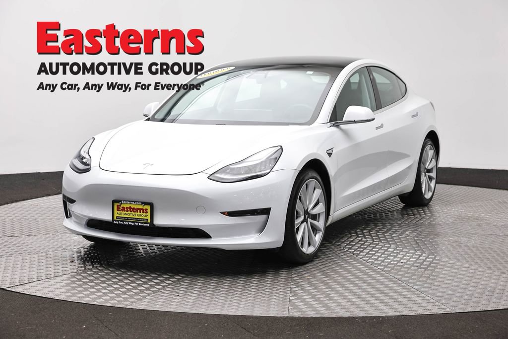 Used 2020 Tesla Model 3 Standard Range Plus RWD image 1