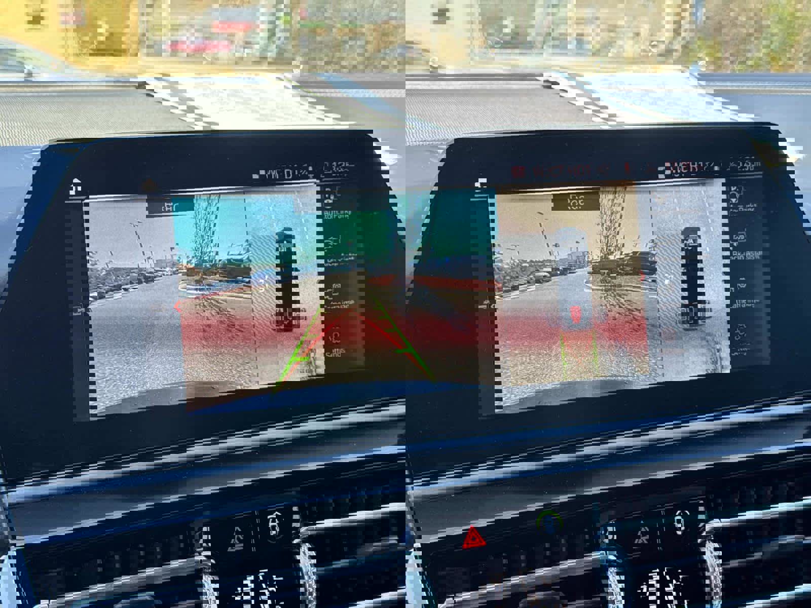 Used 2020 BMW 840i Convertible w/ Comfort Seating Package image 21