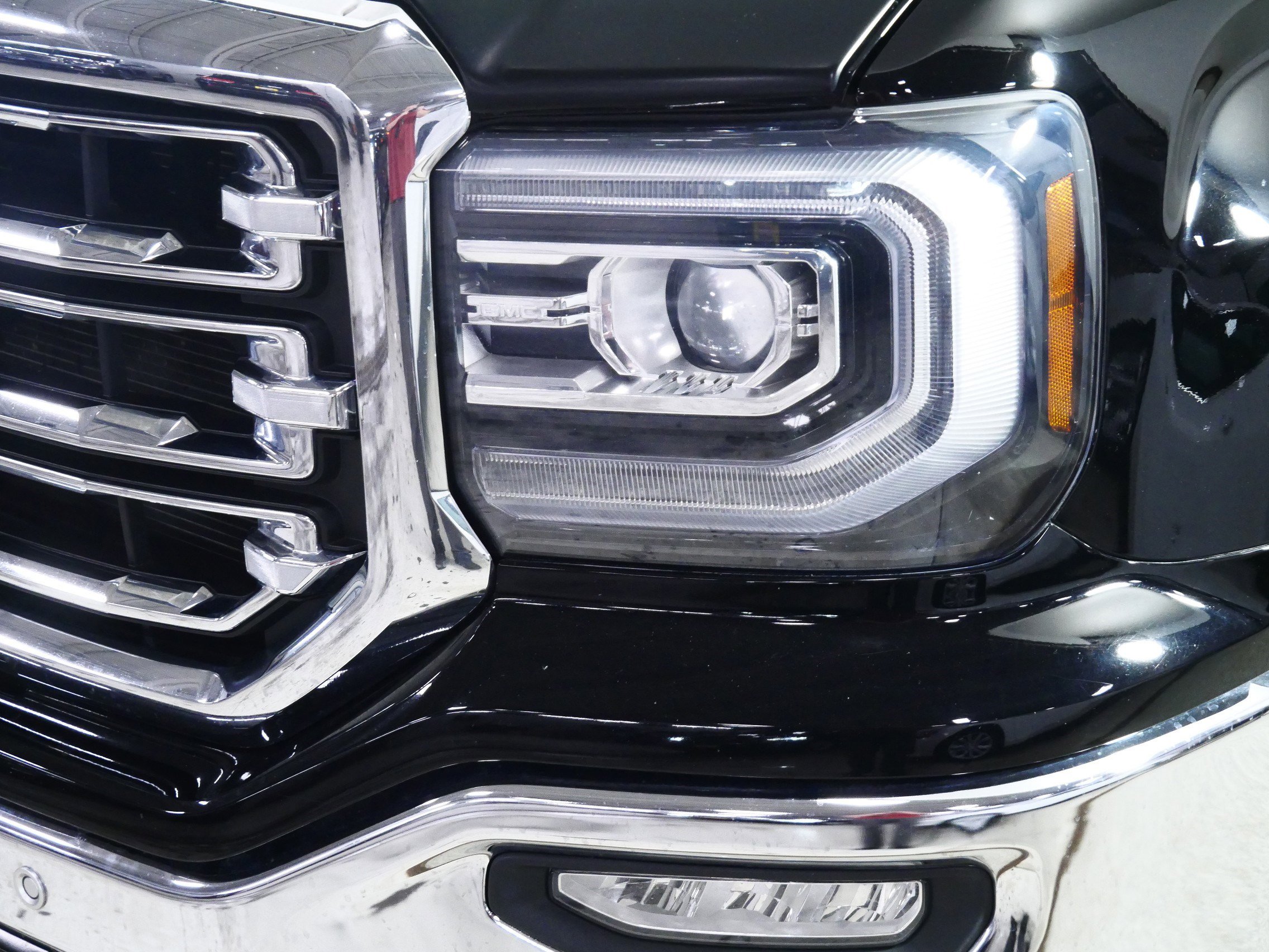Used 2016 GMC Sierra 1500 SLT w/ SLT Premium Package AWD/4WD image 16