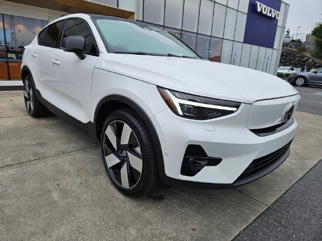 Certified 2023 Volvo C40 P8 Recharge Ultimate w/ Protection Package Premier AWD/4WD image 3