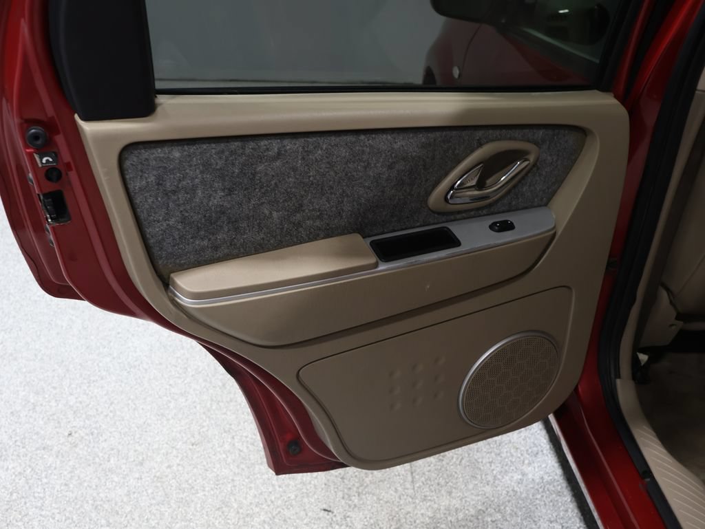 Used 2006 Mercury Mariner Luxury AWD/4WD image 22