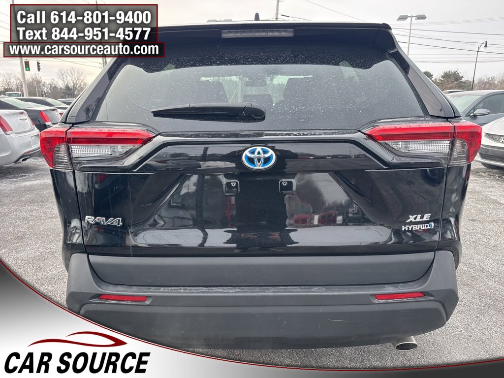 Used 2021 Toyota RAV4 XLE w/ Convenience Package image 7