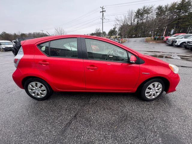 Used 2013 Toyota Prius C Two image 7