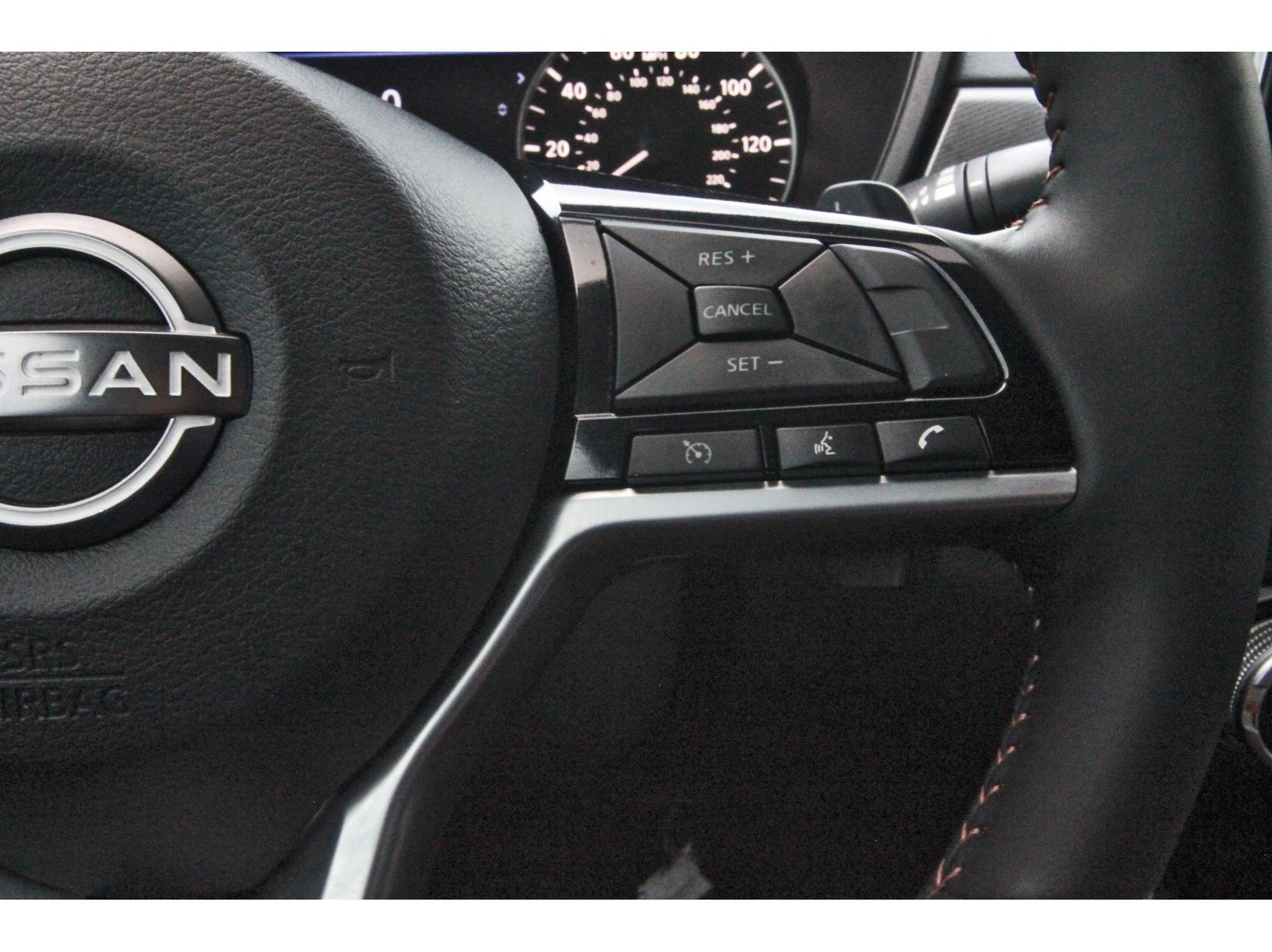 Certified 2025 Nissan Altima 2.5 SR FWD image 19