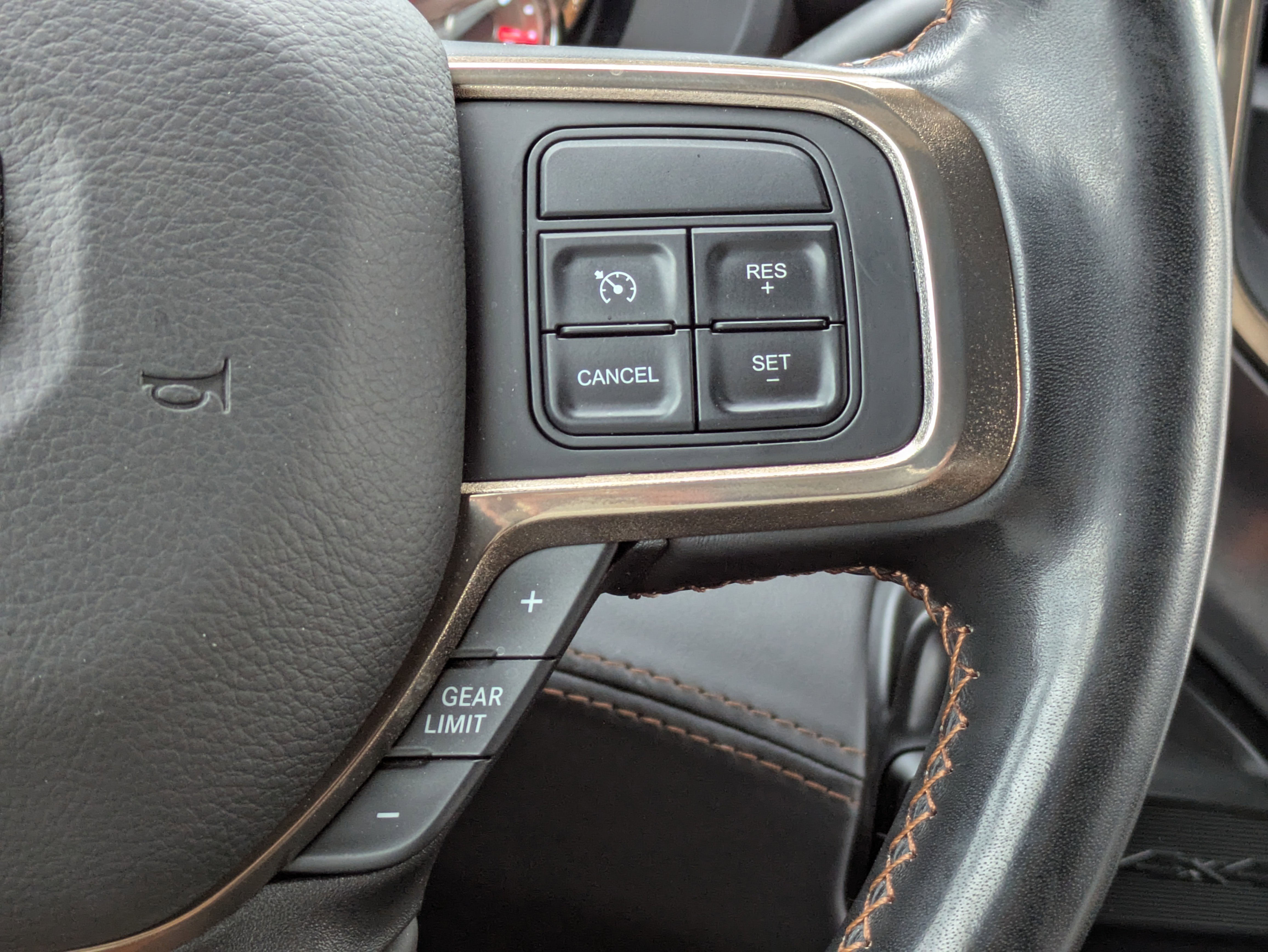 Used 2022 RAM 2500 Limited image 27