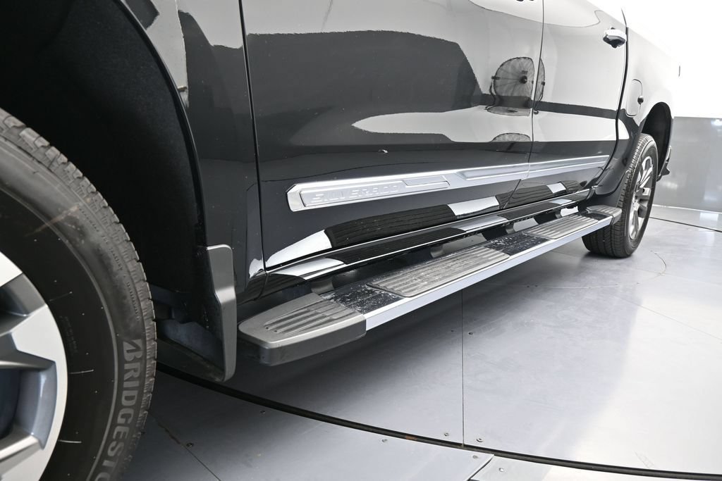 Used 2026 Chevrolet Silverado 1500 High Country RWD image 32