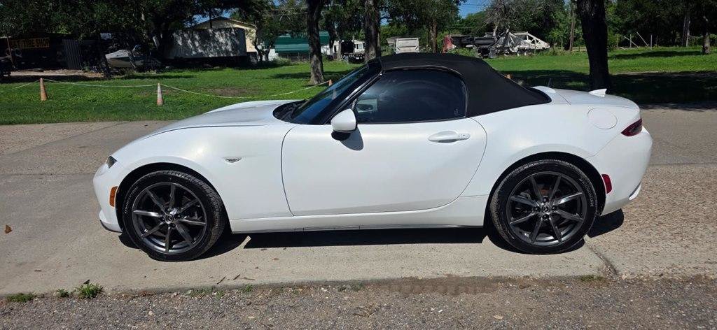 Used 2017 MAZDA MX-5 Miata Grand Touring RWD image 6