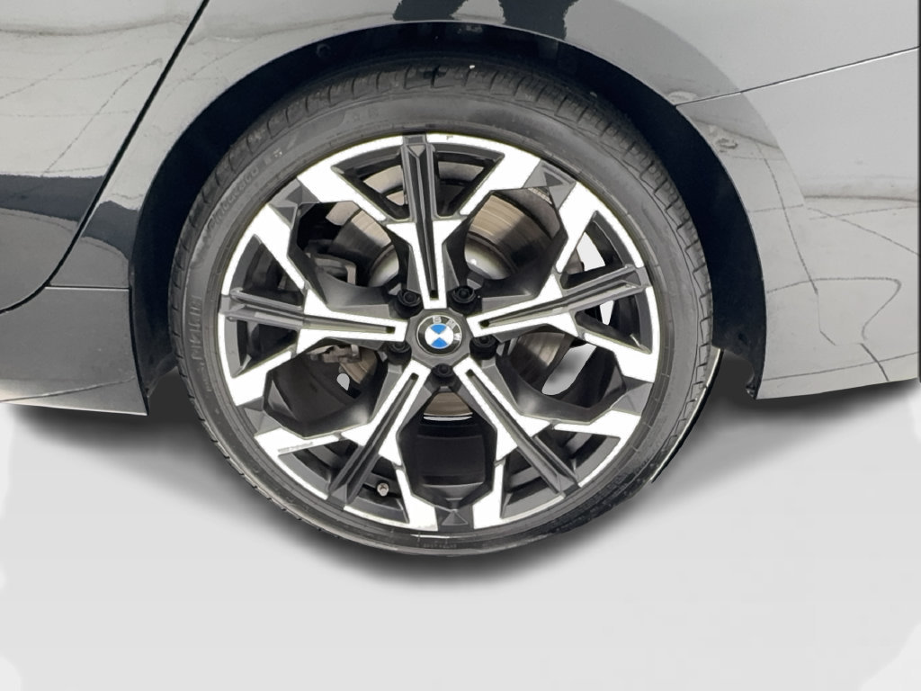 Used 2026 BMW 330i Sedan w/ Premium Package RWD image 14