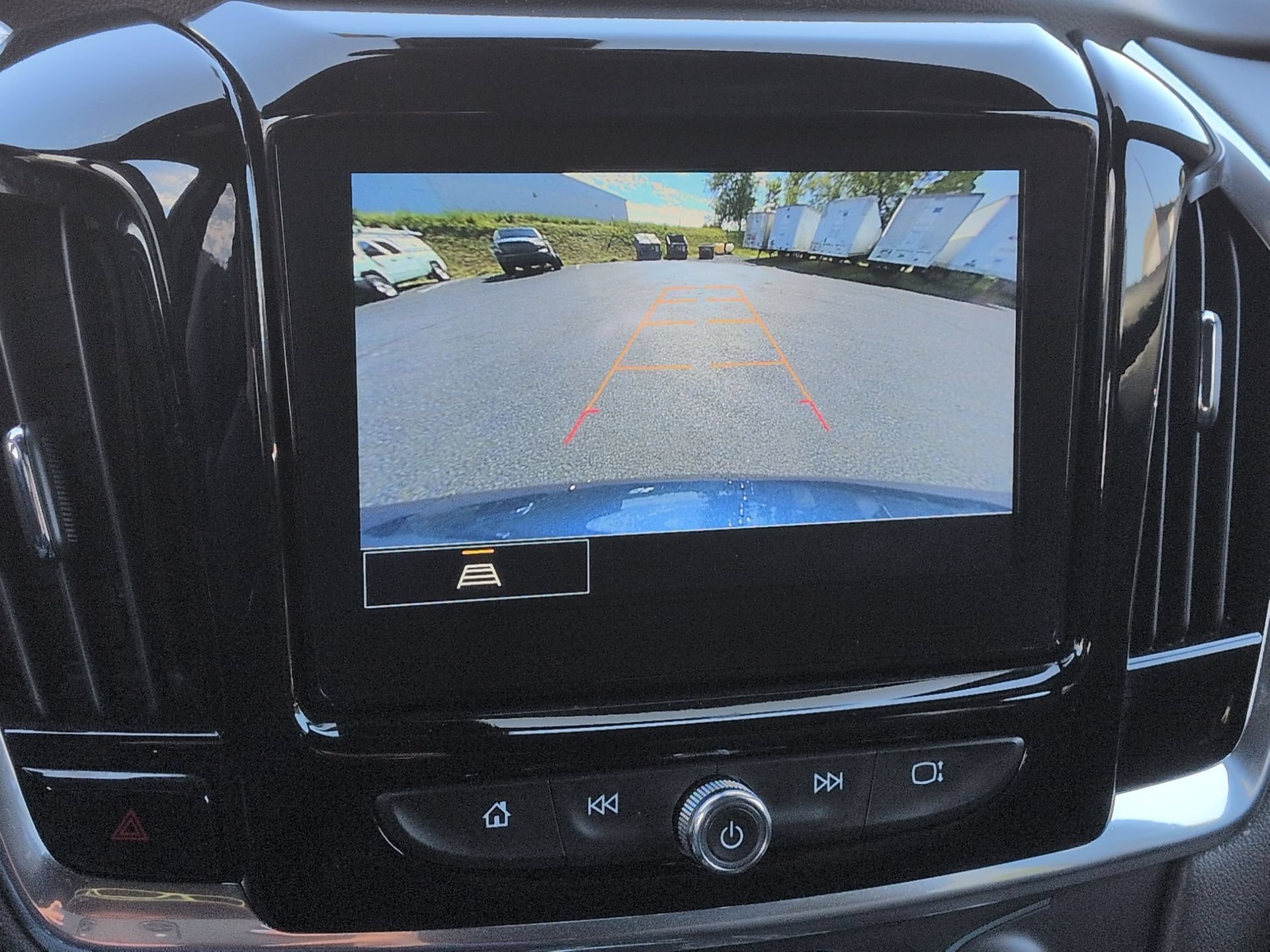 Certified 2023 Chevrolet Traverse LT AWD/4WD image 15