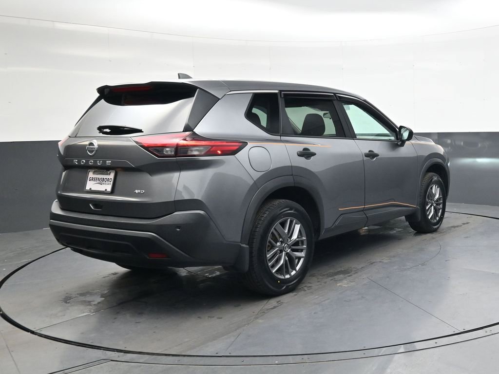 Used 2021 Nissan Rogue S image 4
