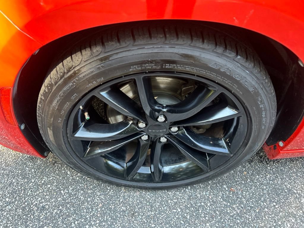 Used 2016 Dodge Charger R/T w/ Navigation & Travel Group RWD image 14