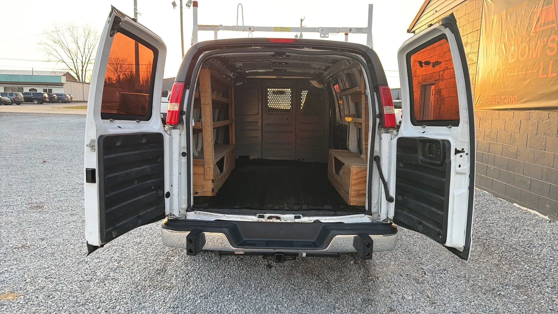 Used 2017 GMC Savana 2500 image 17