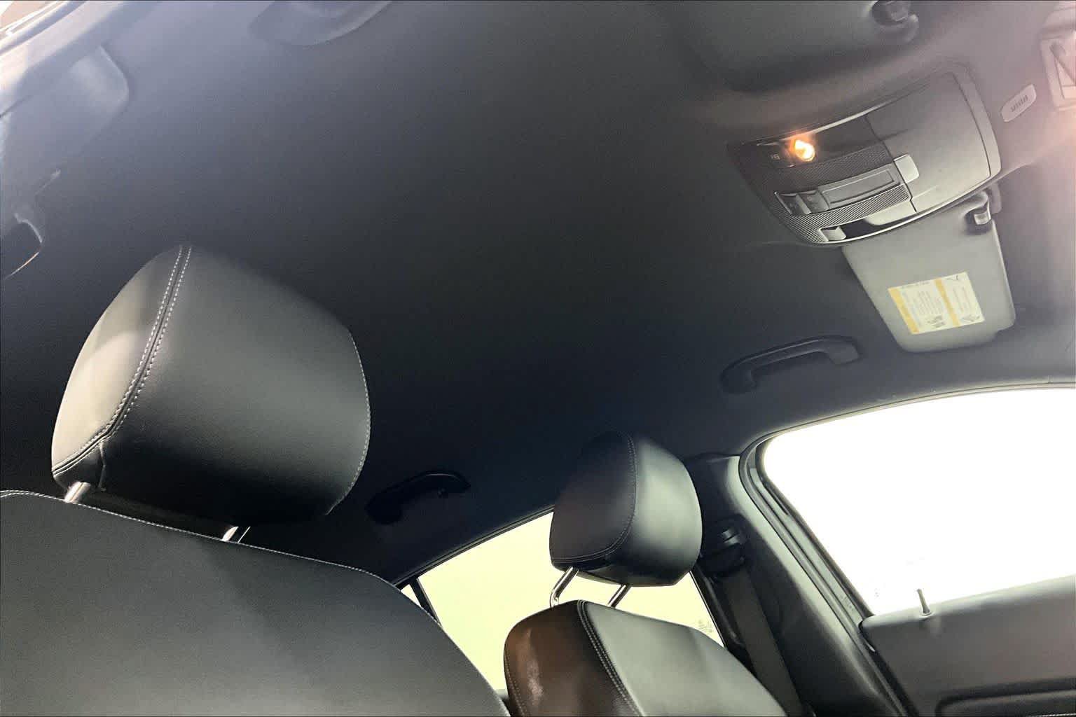 Used 2020 Mercedes-Benz GLA 250 w/ Premium Package image 12