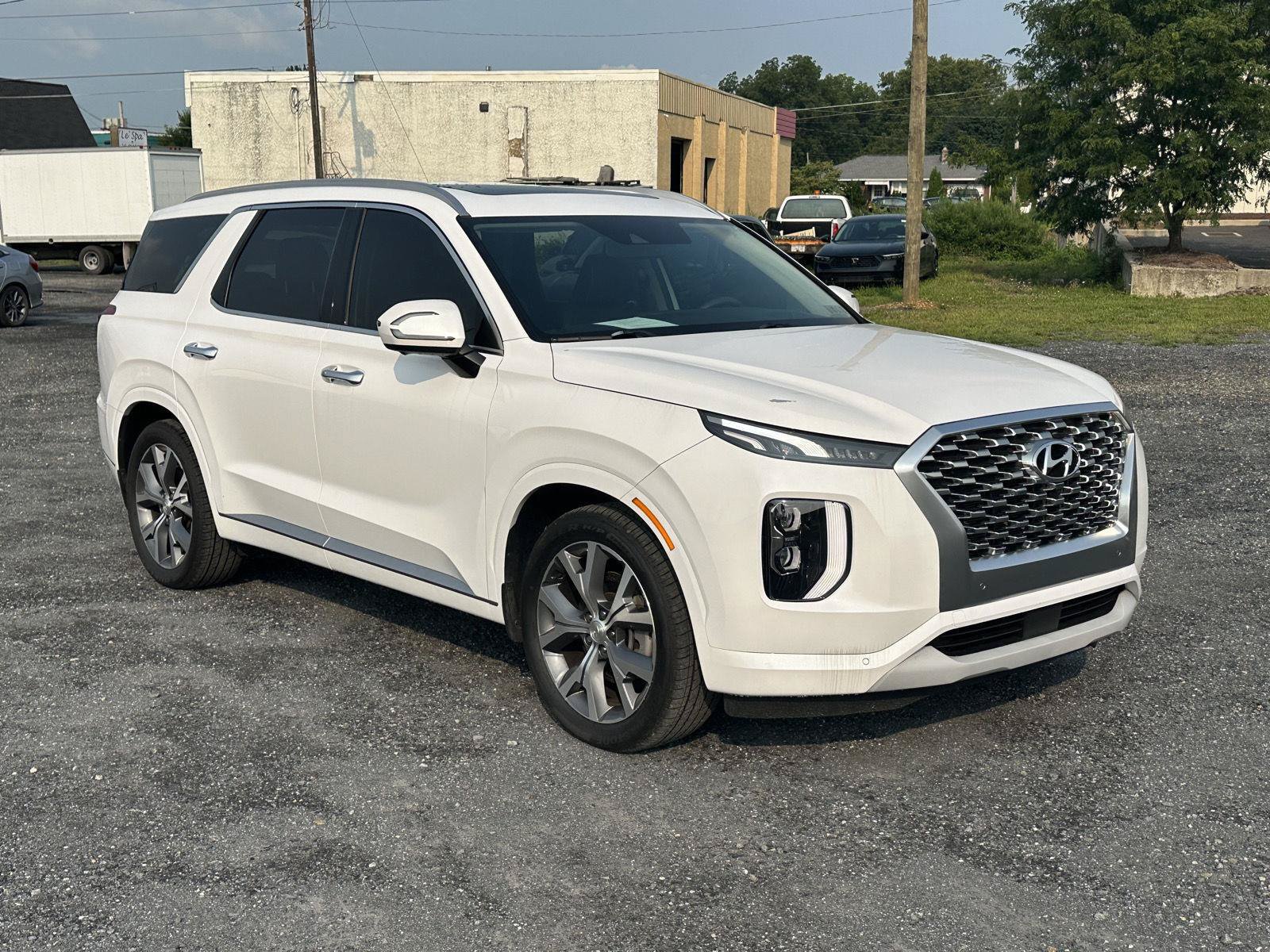 Used 2021 Hyundai Palisade Limited AWD/4WD image 2