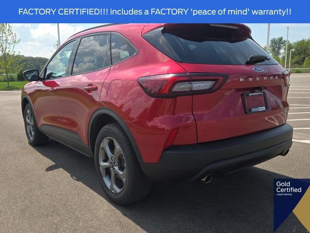 Certified 2025 Ford Escape ST-Line Select AWD/4WD image 16