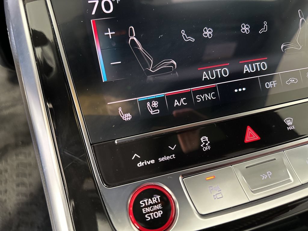 Used 2025 Audi SQ7 Prestige AWD/4WD image 24