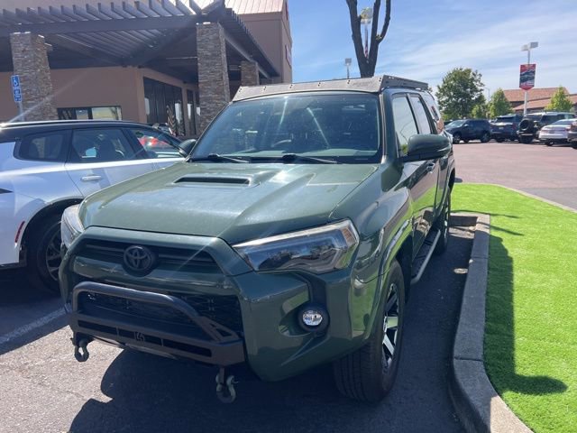 Used 2022 Toyota 4Runner TRD Off-Road Premium w/ Moonroof Package AWD/4WD image 4