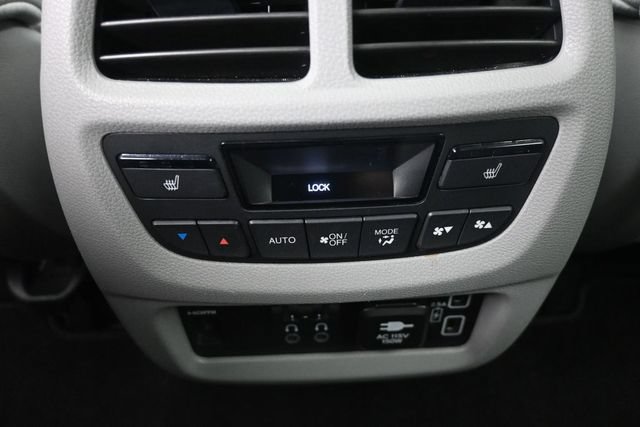 Used 2022 Honda Pilot Touring image 23