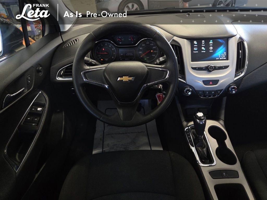 Used 2018 Chevrolet Cruze LS FWD image 17