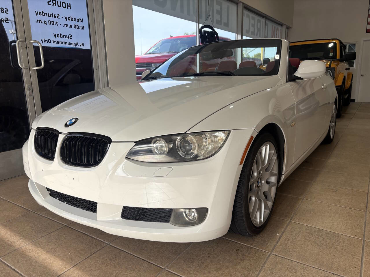 Used 2010 BMW 328i Convertible image 7