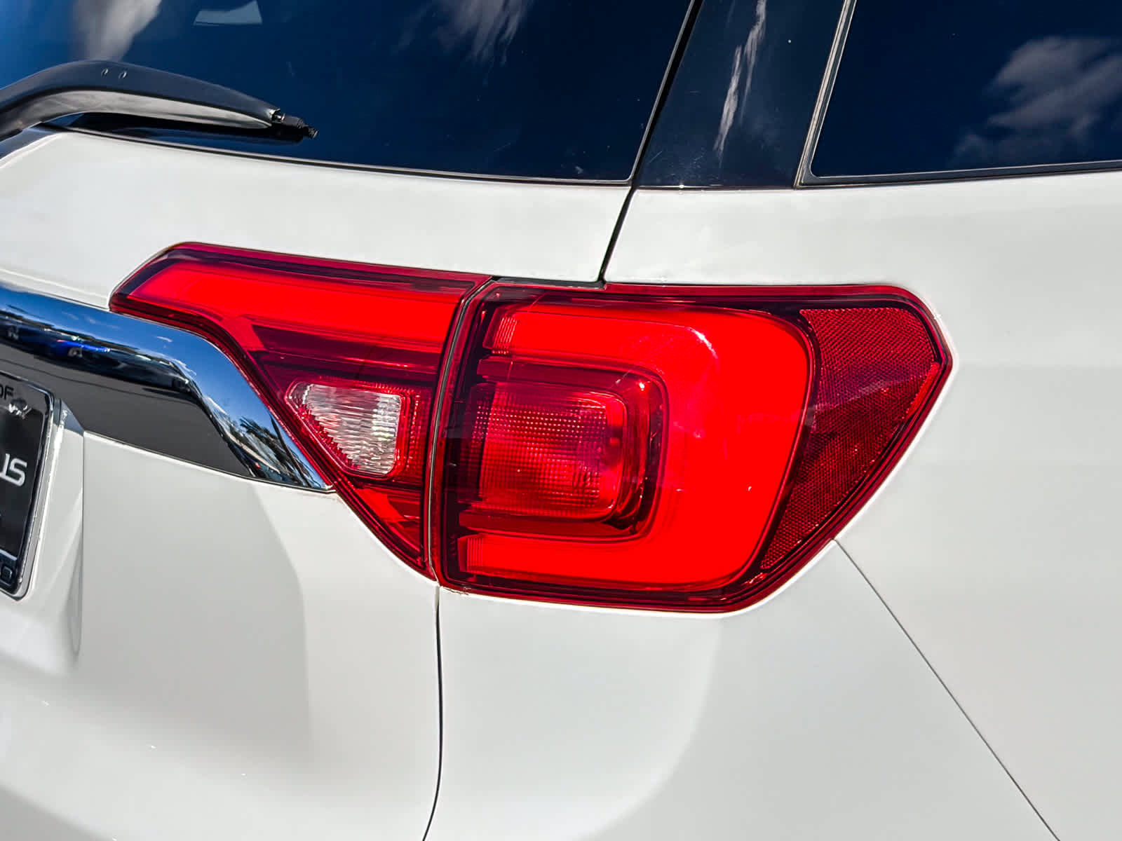 Used 2019 GMC Acadia Denali w/ Technology Package image 8