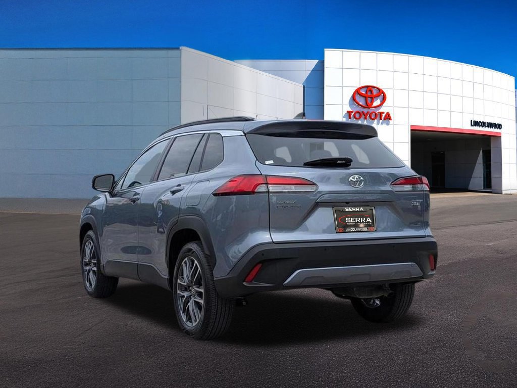Used 2026 Toyota Corolla Cross XLE FWD image 9