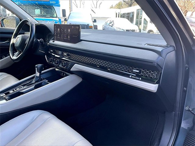 Used 2023 Honda Accord Touring image 17