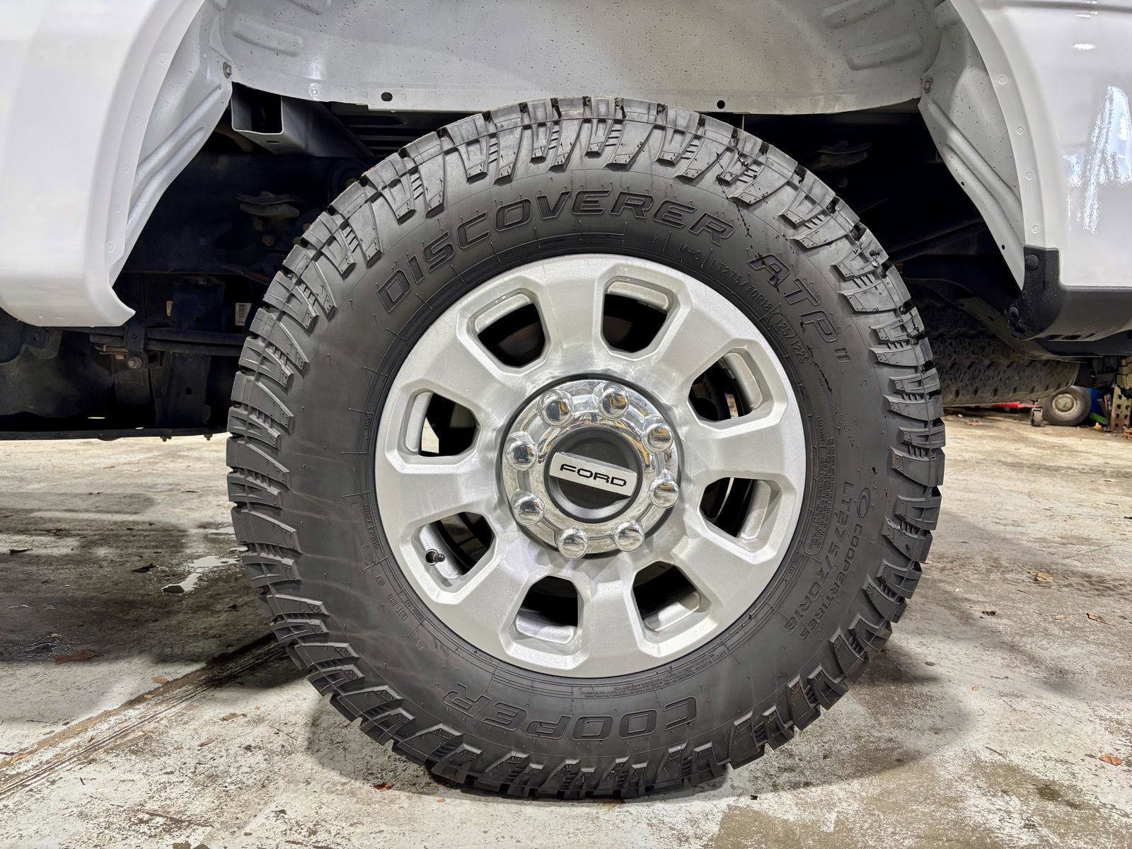Used 2024 Ford F250 XLT w/ FX4 Off-Road Package AWD/4WD image 23