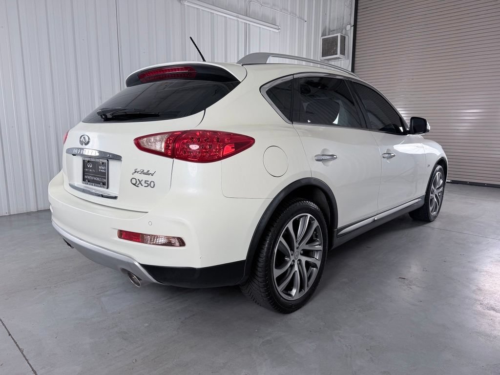 Used 2017 INFINITI QX50 2WD w/ Premium Plus Package image 5