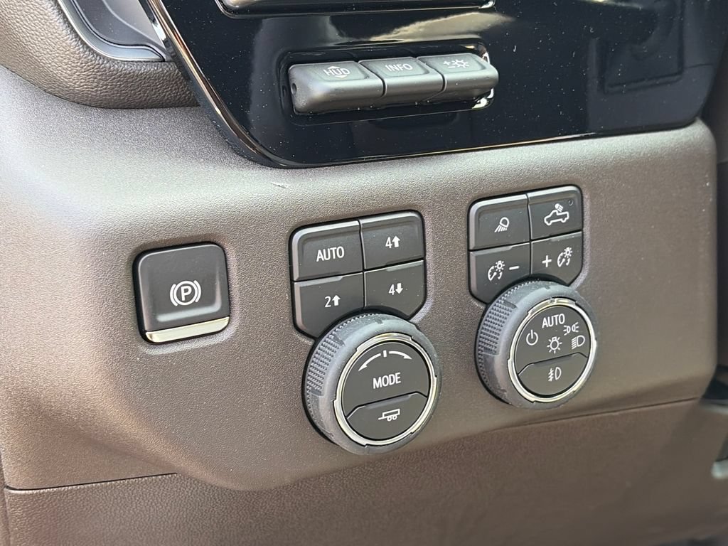 New 2026 Chevrolet Silverado 2500 LTZ w/ LTZ Premium Package AWD/4WD image 19