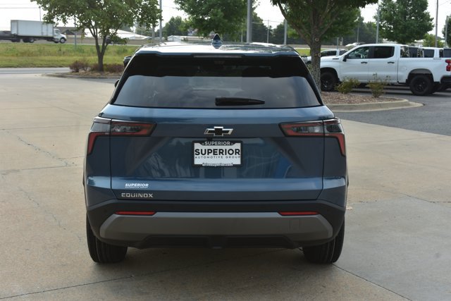 New 2027 Chevrolet Equinox LT w/ Convenience Package II FWD image 6