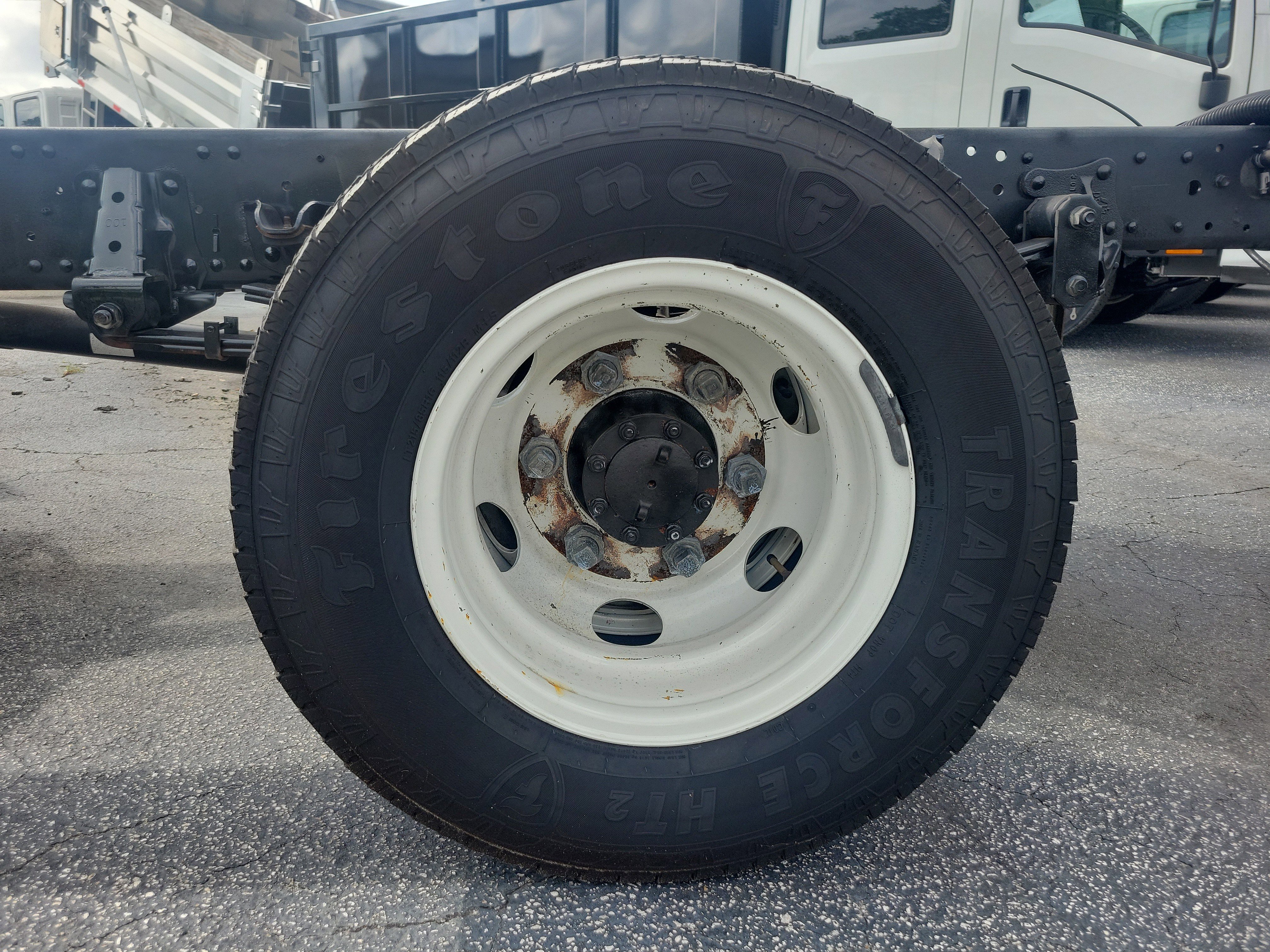 Used 2024 Isuzu NPR image 7