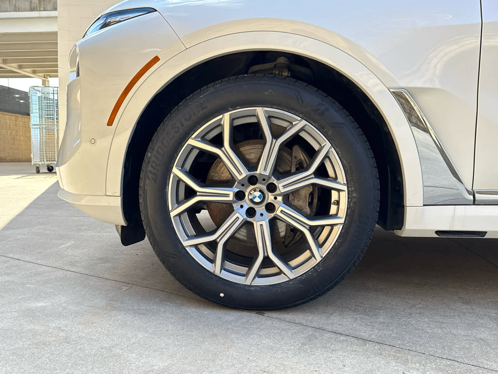Certified 2023 BMW X7 xDrive40i w/ Premium Package AWD/4WD image 6