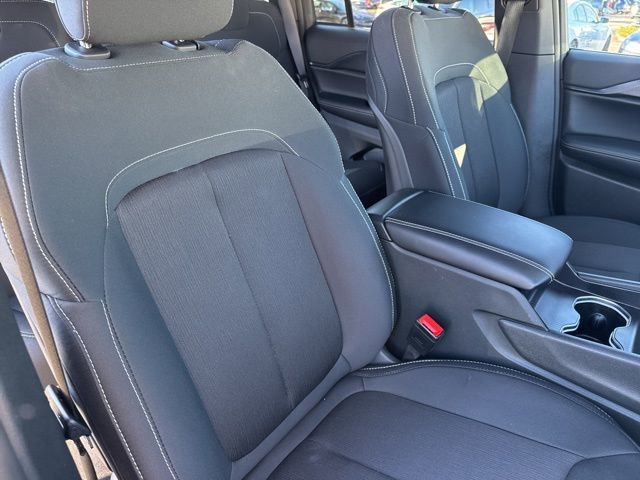 Used 2025 Jeep Grand Cherokee Laredo w/ Luxury Tech Group I image 28