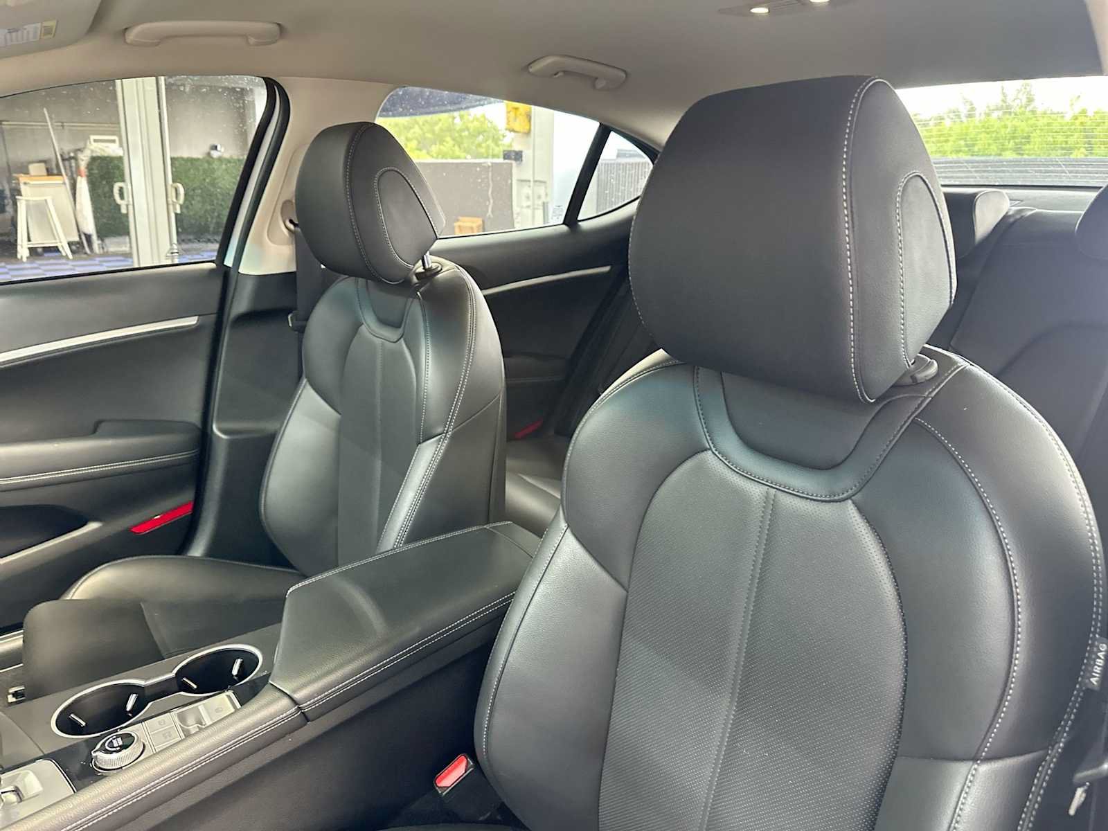 Used 2023 Genesis G70 2.0T RWD image 14