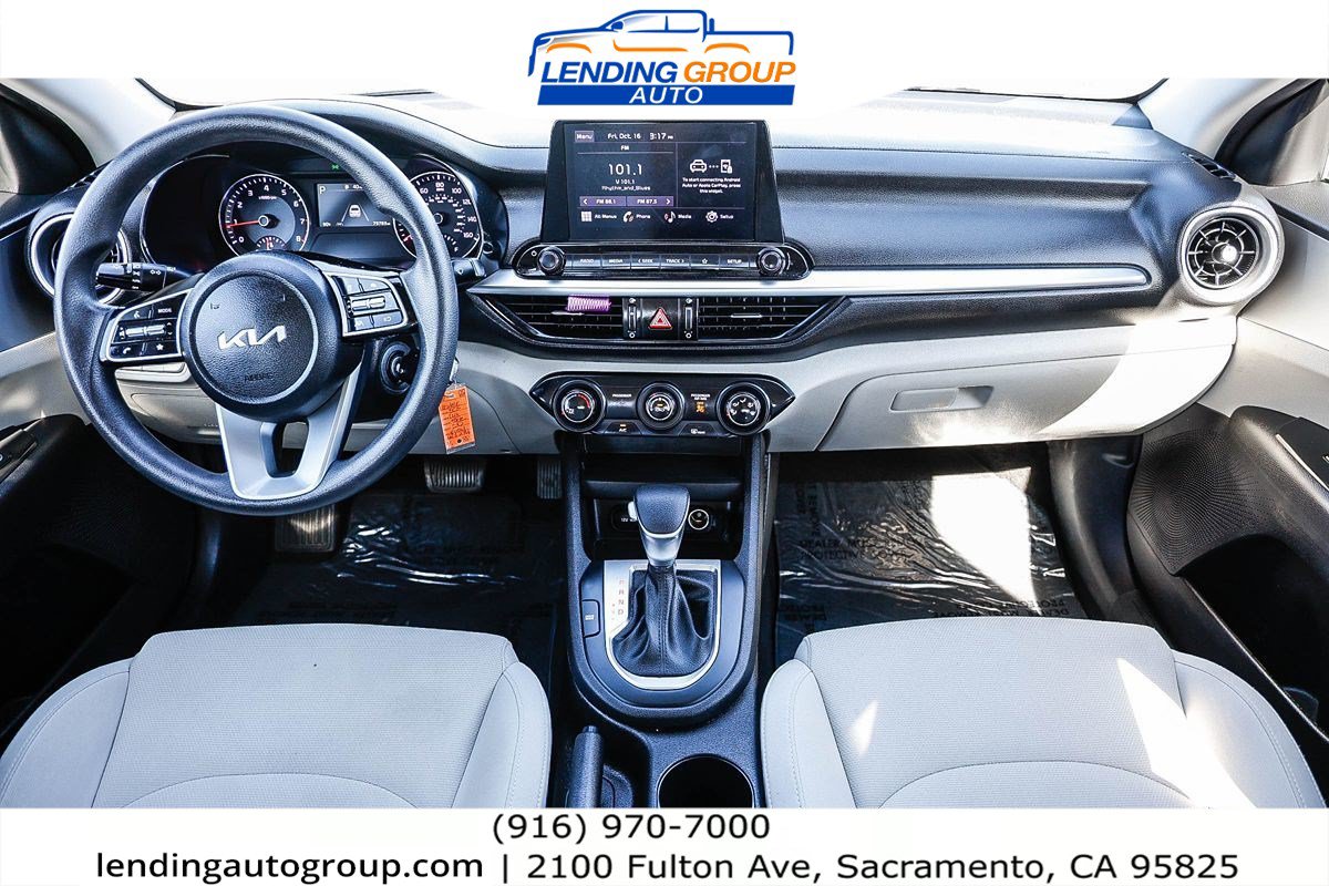 Used 2023 Kia Forte LXS w/ LXS Technology Package FWD image 10