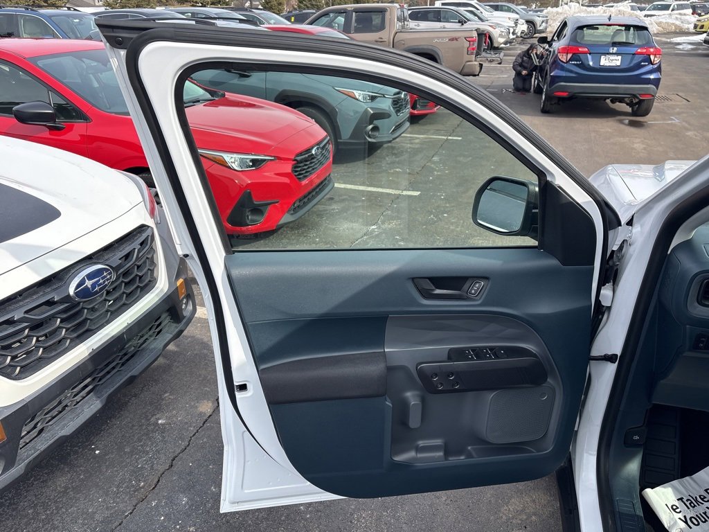 Used 2025 Ford Maverick XL w/ Equipment Group 101A image 19